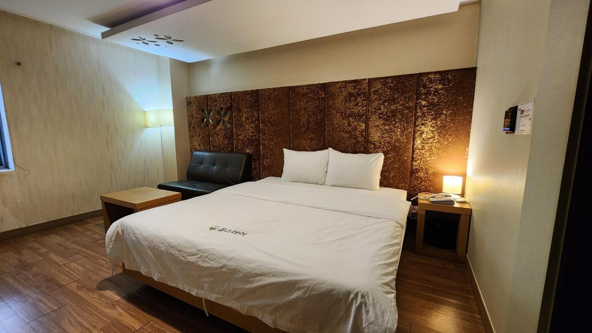 Gimhae Business Hotel K Exteriör bild
